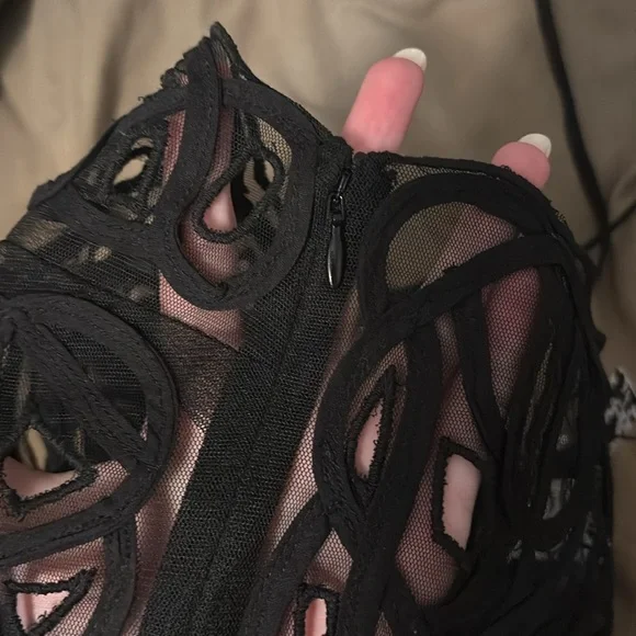 NWT ASOS EDITION embroidered halterneck top with cut out work - Picture 7 of 8